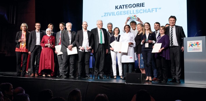 „Vielfalt ist ein selbstverständlicher Teil Baden-Württembergs“, erklärt Ministerpräsident Kretschmann bei der Preisverleihung des ersten Integrationspreises, bei dem auch die Stiftung Würth geehrt wurde. 