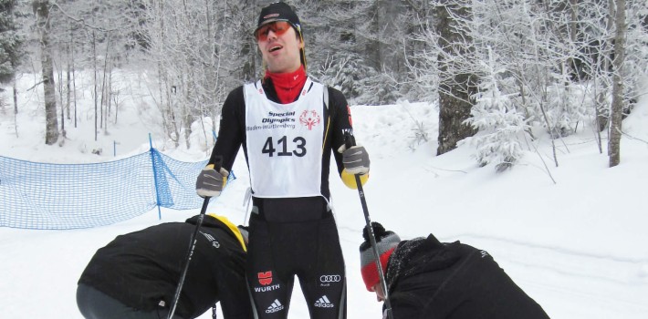 Über 800 Würth Mitarbeiterinnen und Mitarbeiter waren schon als freiwillige Helfer bei den Special Olympics im Einsatz – hier beim Skilanglauf.