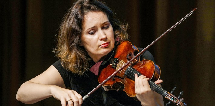 „Ein Konzert ist erst dann gelungen, wenn etwas Besonderes passiert“, sagt Patricia Kopatchinskaja. 